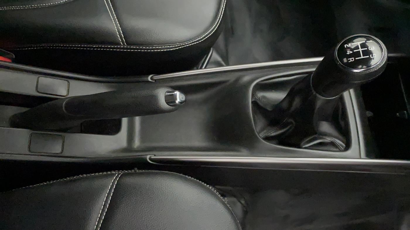 2019 Maruti Baleno DELTA PETROL 1.2, Petrol, Manual, 38,867 km, Gear Lever