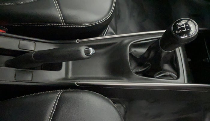 2019 Maruti Baleno DELTA PETROL 1.2, Petrol, Manual, 38,867 km, Gear Lever