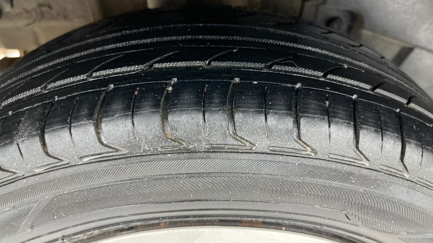 2018 Tata TIGOR XT PETROL, Petrol, Manual, 92,349 km, Right Rear Tyre Tread
