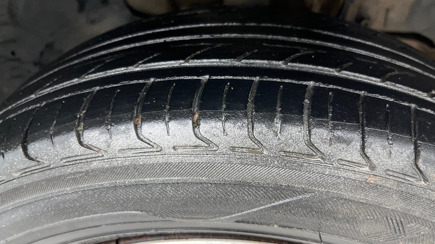 2018 Tata TIGOR XT PETROL, Petrol, Manual, 92,349 km, Right Front Tyre Tread