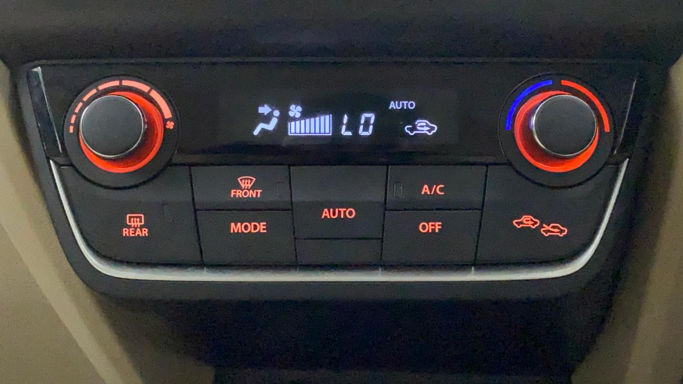 2018 Maruti Dzire ZXI AMT, Petrol, Automatic, 10,064 km, Automatic Climate Control