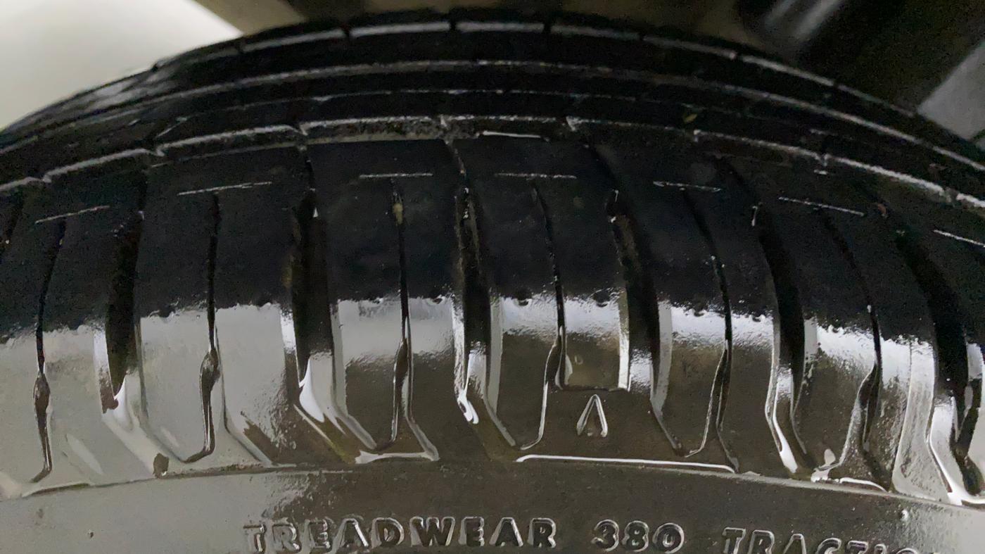 2018 Maruti Dzire ZXI AMT, Petrol, Automatic, 10,064 km, Right Rear Tyre Tread