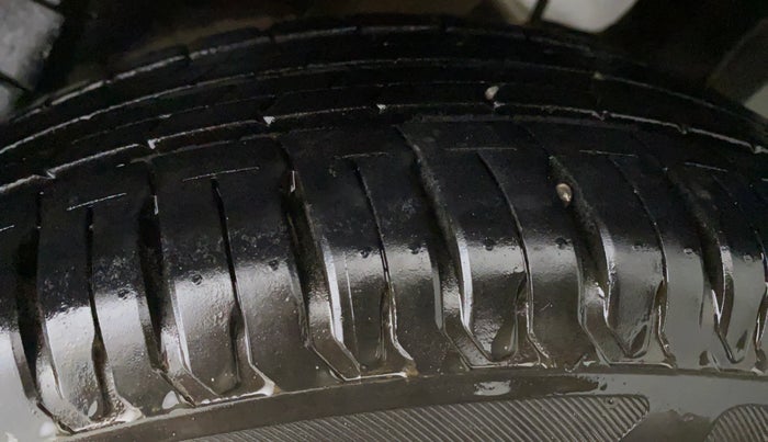 2018 Maruti Dzire ZXI AMT, Petrol, Automatic, 10,064 km, Left Rear Tyre Tread