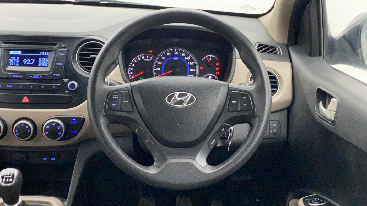 2015 Hyundai Grand i10 SPORTZ 1.2 KAPPA VTVT, Petrol, Manual, 59,578 km, Steering Wheel Close-up