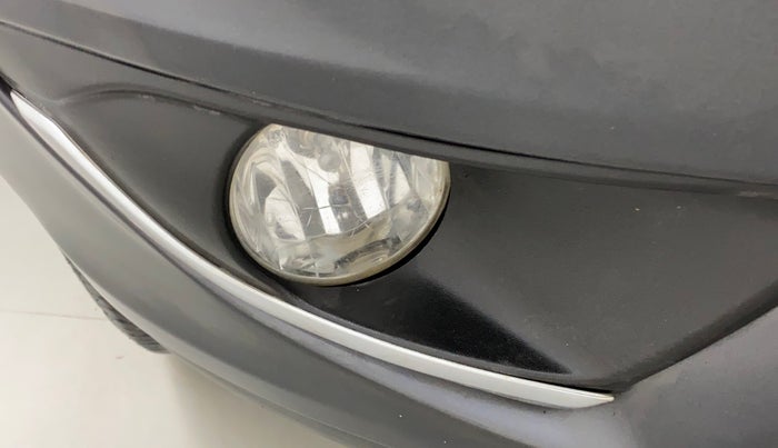 2014 Tata Zest XMS PETROL, Petrol, Manual, 47,341 km, Right fog light - Minor damage