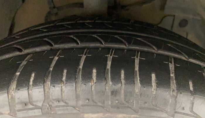 2014 Tata Zest XMS PETROL, Petrol, Manual, 47,341 km, Right Front Tyre Tread