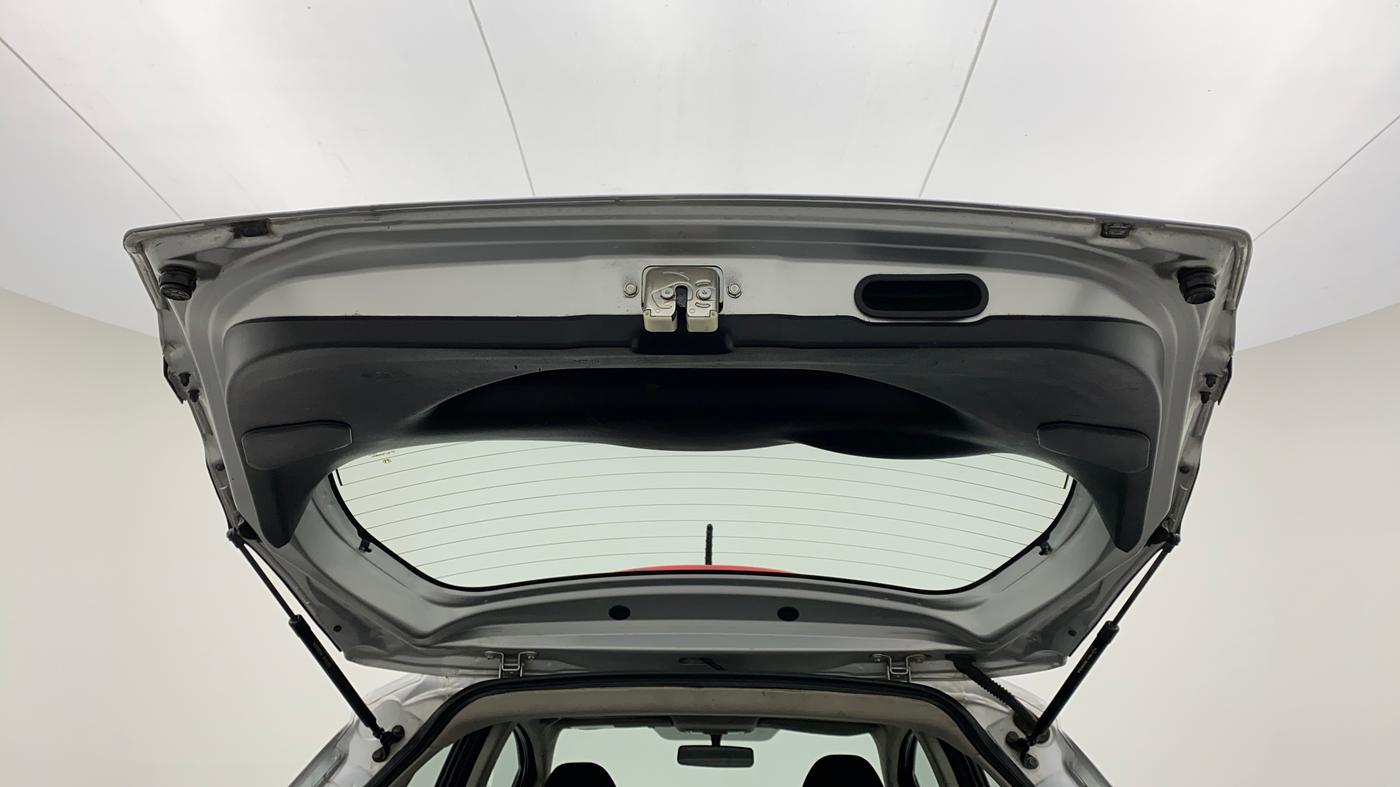 2017 Honda WR-V 1.5 i-DTEC VX MT, Diesel, Manual, 32,617 km, Boot Door Open