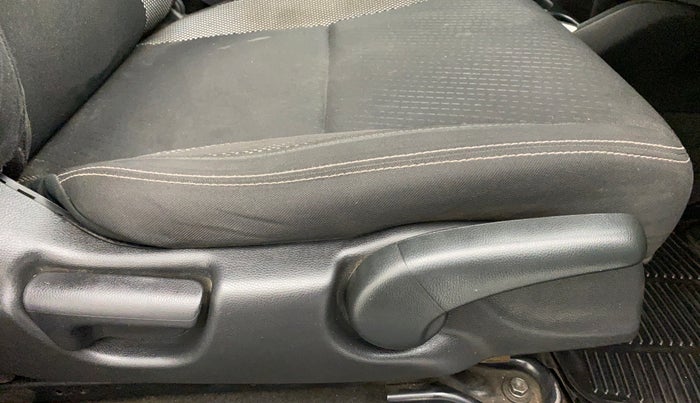 2017 Honda WR-V 1.5 i-DTEC VX MT, Diesel, Manual, 32,617 km, Driver Side Adjustment Panel