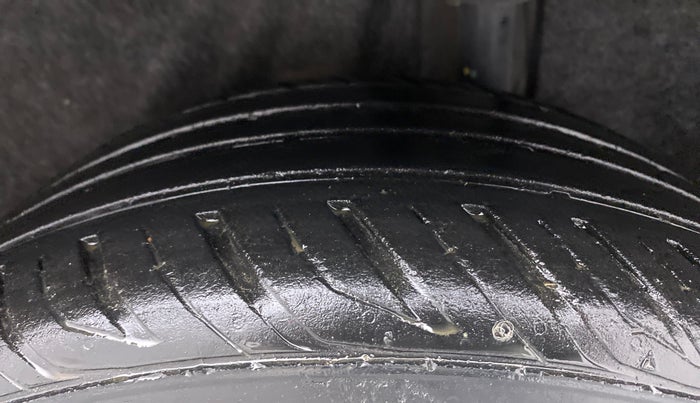 2019 Honda Civic 1.8L I-VTEC VX CVT, Petrol, Automatic, 35,258 km, Left Rear Tyre Tread