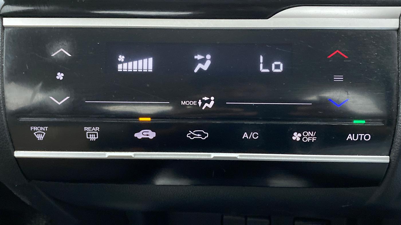2016 Honda Jazz 1.5 V I DTEC, Diesel, Manual, 67,037 km, Automatic Climate Control