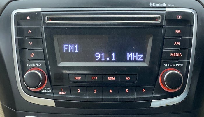 2015 Maruti Ciaz VXI+, Petrol, Manual, 60,751 km, Infotainment System