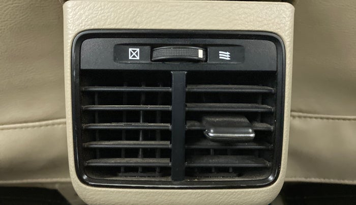 2015 Maruti Ciaz VXI+, Petrol, Manual, 60,751 km, Rear AC Vents