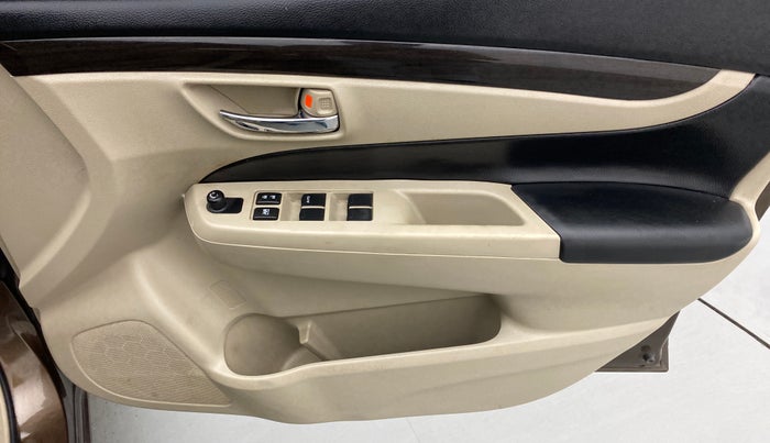 2015 Maruti Ciaz VXI+, Petrol, Manual, 60,751 km, Driver Side Door Panels Control