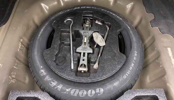 2015 Maruti Ciaz VXI+, Petrol, Manual, 60,751 km, Spare Tyre