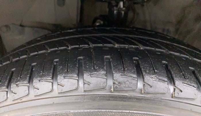 2016 Honda City 1.5L I-VTEC VX, Petrol, Manual, 1,05,442 km, Left Front Tyre Tread