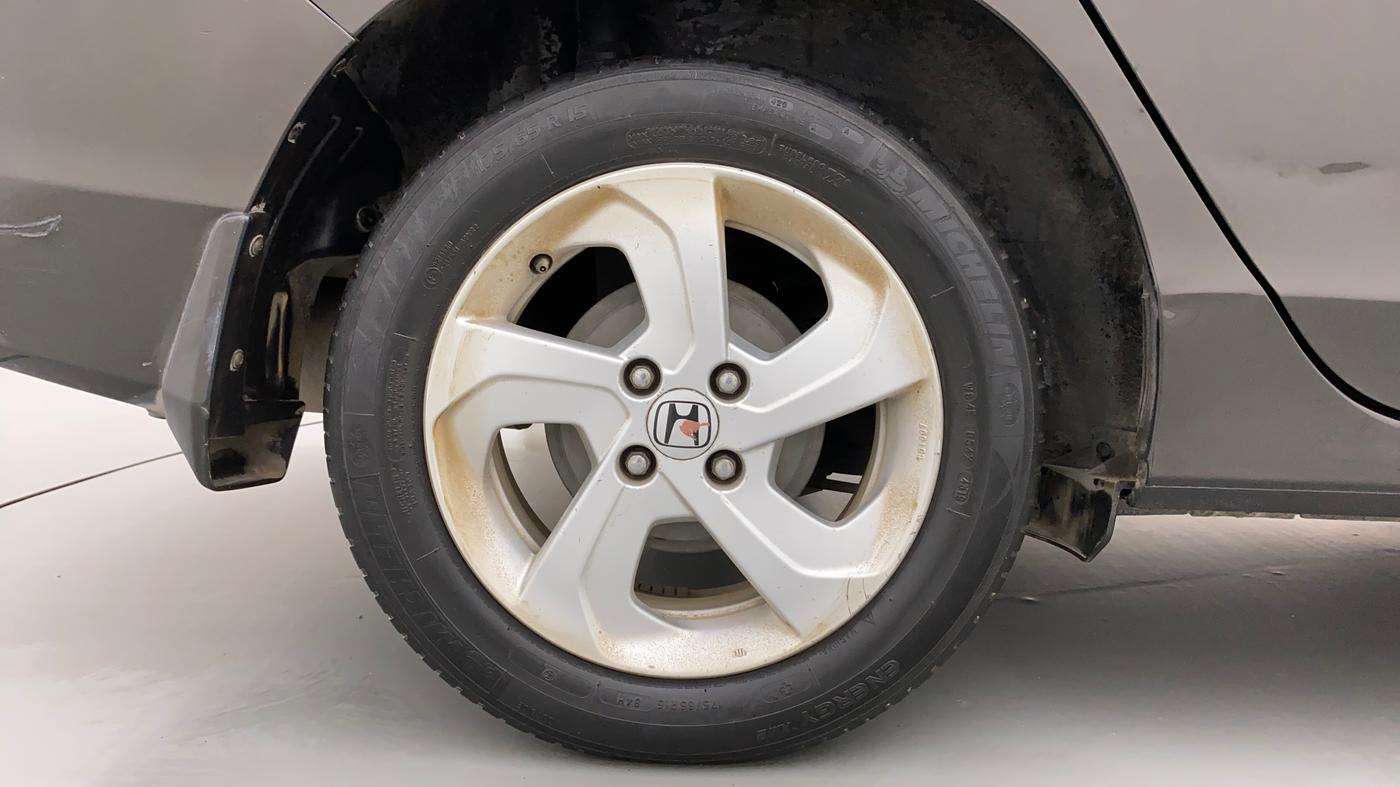 2016 Honda City 1.5L I-VTEC VX, Petrol, Manual, 1,05,442 km, Right Rear Wheel