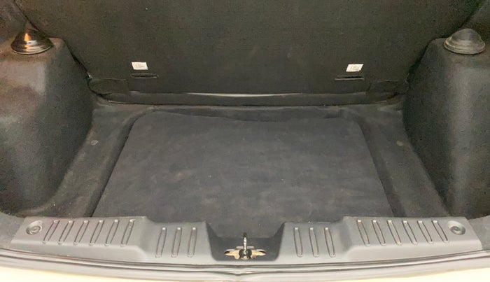 2020 Tata ALTROZ XZ DIESEL, Diesel, Manual, 58,107 km, Boot Inside