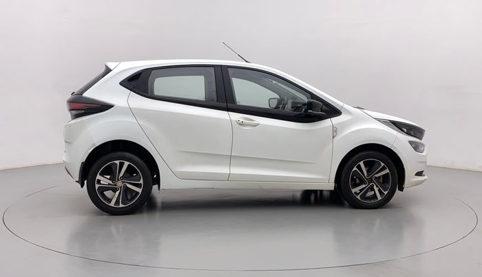 2020 Tata ALTROZ XZ DIESEL, Diesel, Manual, 58,107 km, Right Side View