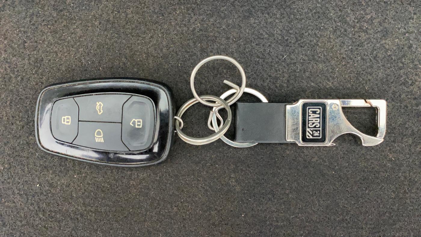 2020 Tata ALTROZ XZ DIESEL, Diesel, Manual, 58,107 km, Key Close Up