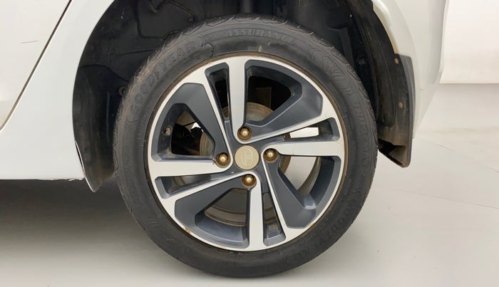 2020 Tata ALTROZ XZ DIESEL, Diesel, Manual, 58,107 km, Left Rear Wheel
