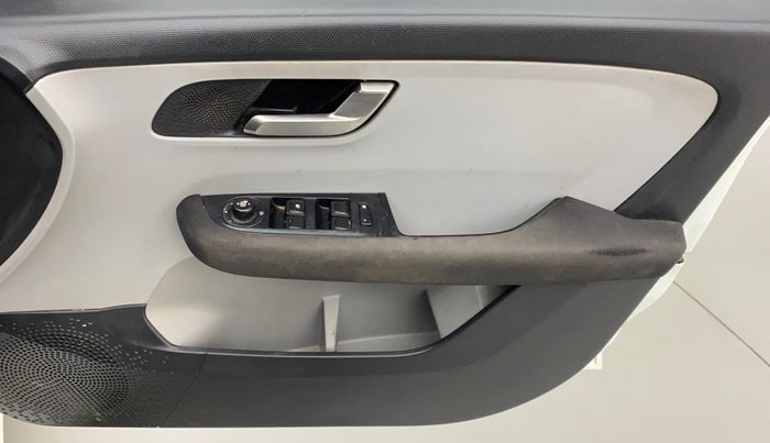 2020 Tata ALTROZ XZ DIESEL, Diesel, Manual, 58,107 km, Driver Side Door Panels Control