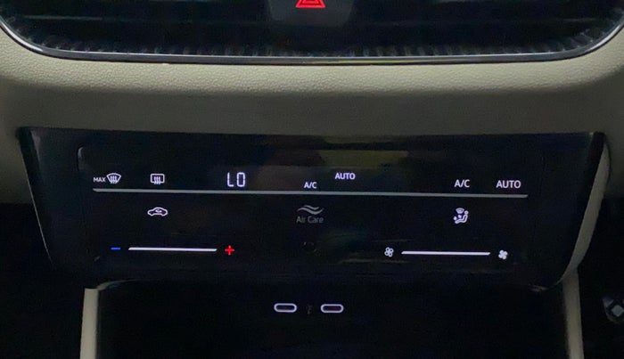 2022 Skoda SLAVIA AMBITION 1.0L TSI MT, Petrol, Manual, 17,658 km, Automatic Climate Control