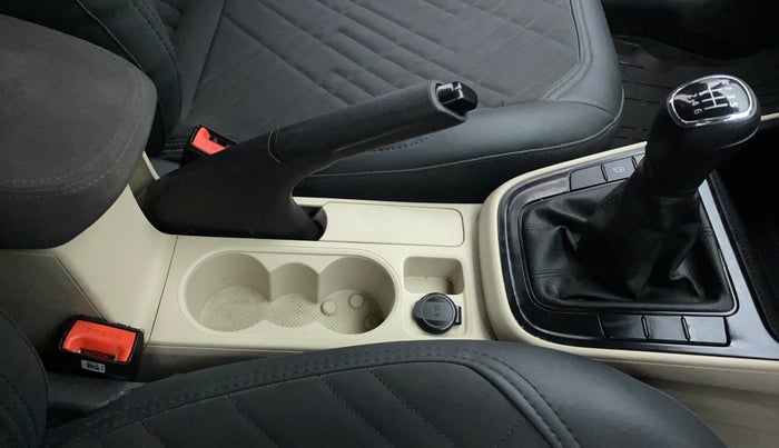 2022 Skoda SLAVIA AMBITION 1.0L TSI MT, Petrol, Manual, 17,658 km, Gear Lever