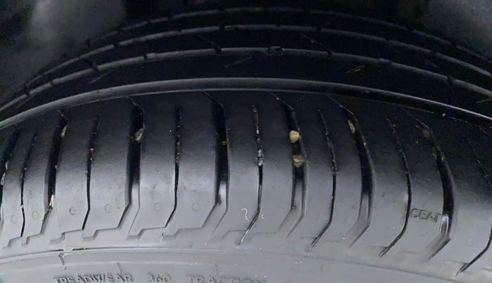 2022 Skoda SLAVIA AMBITION 1.0L TSI MT, Petrol, Manual, 17,658 km, Right Rear Tyre Tread