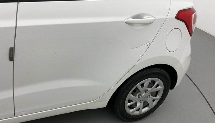 2017 Hyundai Grand i10 SPORTZ 1.2 KAPPA VTVT, CNG, Manual, 86,921 km, Rear left door - Minor scratches