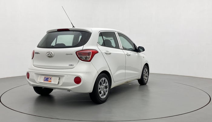 2017 Hyundai Grand i10 SPORTZ 1.2 KAPPA VTVT, CNG, Manual, 86,921 km, Right Back Diagonal