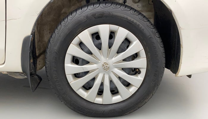 2011 Toyota Etios G, Petrol, Manual, 52,976 km, Right Front Wheel