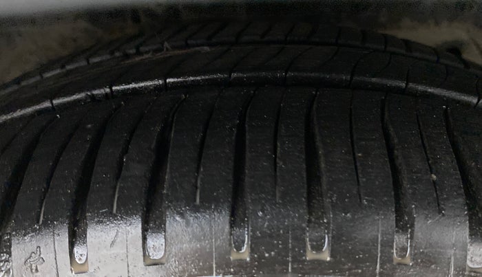 2018 Ford FREESTYLE TITANIUM Plus 1.5 TDCI MT, Diesel, Manual, 56,264 km, Right Front Tyre Tread