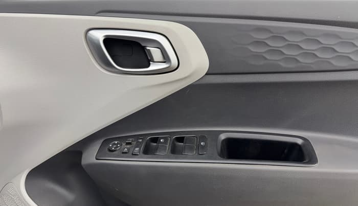 2022 Hyundai GRAND I10 NIOS SPORTZ 1.2 KAPPA VTVT, Petrol, Manual, 61,649 km, Driver Side Door Panels Control