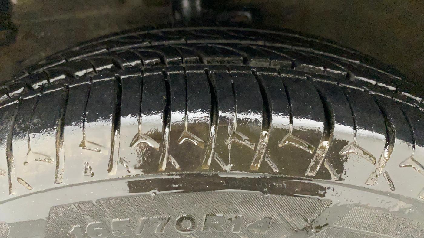 2015 Maruti Celerio ZXI AMT, Petrol, Automatic, 88,270 km, Left Front Tyre Tread