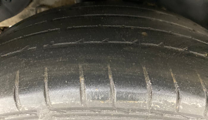 2016 Hyundai Creta 1.6 E + VTVT, Petrol, Manual, 83,959 km, Right Rear Tyre Tread
