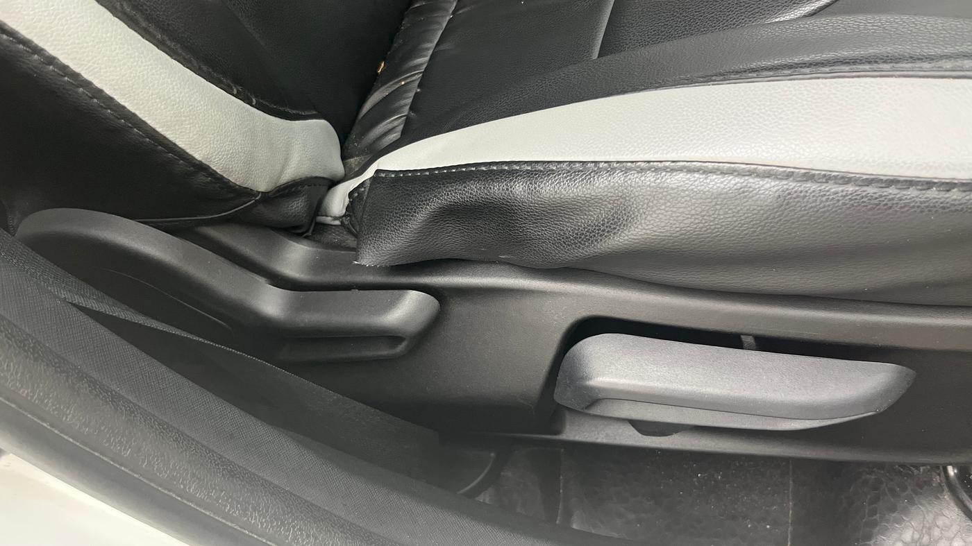 2021 Tata NEXON XZ PLUS PETROL SUNROOF, Petrol, Manual, 37,153 km, Driver Side Adjustment Panel