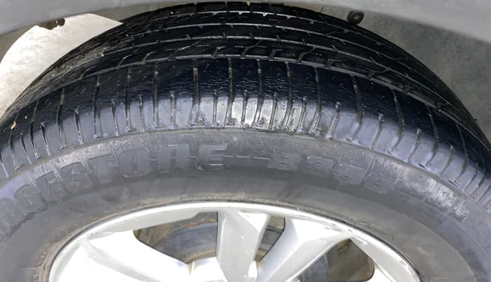 2016 Hyundai Creta SX PLUS 1.6 PETROL, Petrol, Manual, 81,330 km, Right Rear Tyre Tread