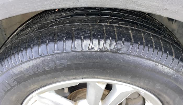 2016 Hyundai Creta SX PLUS 1.6 PETROL, Petrol, Manual, 81,330 km, Right Front Tyre Tread