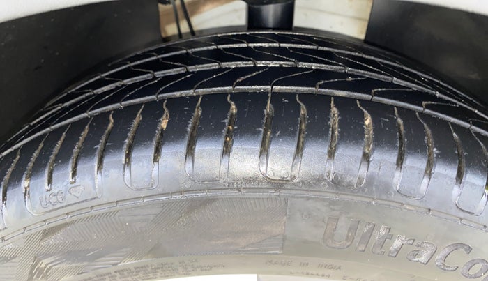 2021 Volkswagen TAIGUN TOPLINE 1.0 TSI MT, Petrol, Manual, 69,800 km, Right Front Tyre Tread