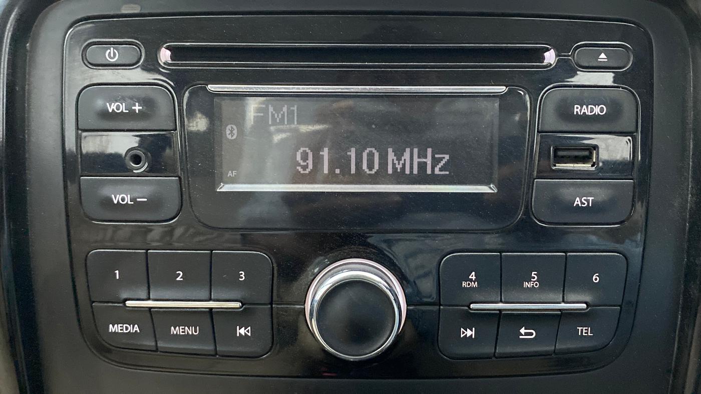 2015 Renault Duster 85 PS RXL PLUS DIESEL, Diesel, Manual, 1,19,982 km, Infotainment System