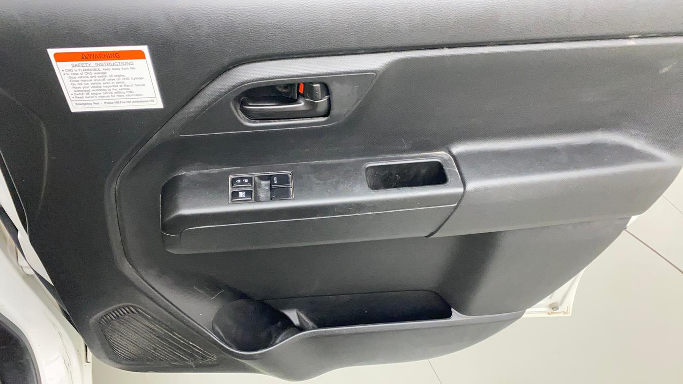 2021 Maruti New Wagon-R LXI CNG 1.0, CNG, Manual, 22,220 km, Driver Side Door Panels Control