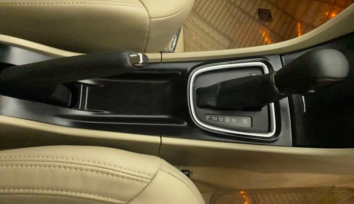 2021 Maruti Ciaz ALPHA  AT 1.5 SHVS PETROL, Petrol, Automatic, 8,065 km, Gear Lever