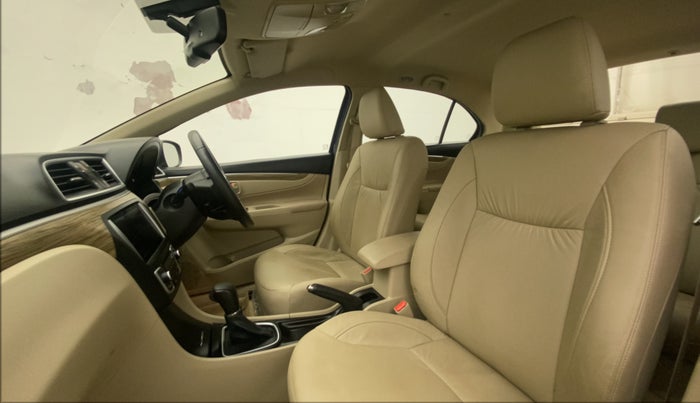 2021 Maruti Ciaz ALPHA  AT 1.5 SHVS PETROL, Petrol, Automatic, 8,065 km, Right Side Front Door Cabin