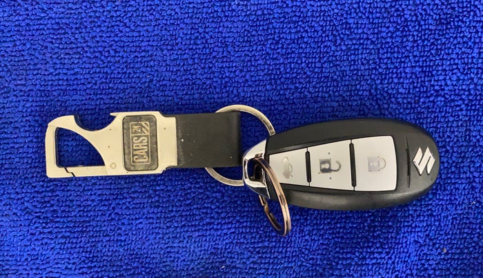 2021 Maruti Ciaz ALPHA  AT 1.5 SHVS PETROL, Petrol, Automatic, 8,065 km, Key Close Up