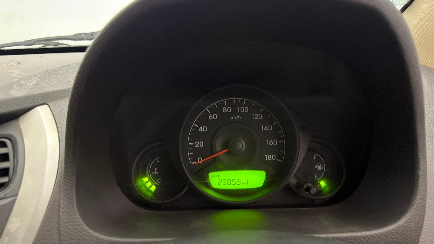 2016 Hyundai Eon ERA +, Petrol, Manual, 25,803 km, Odometer Image