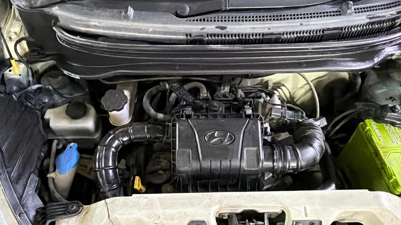 2016 Hyundai Eon ERA +, Petrol, Manual, 25,803 km, Engine View