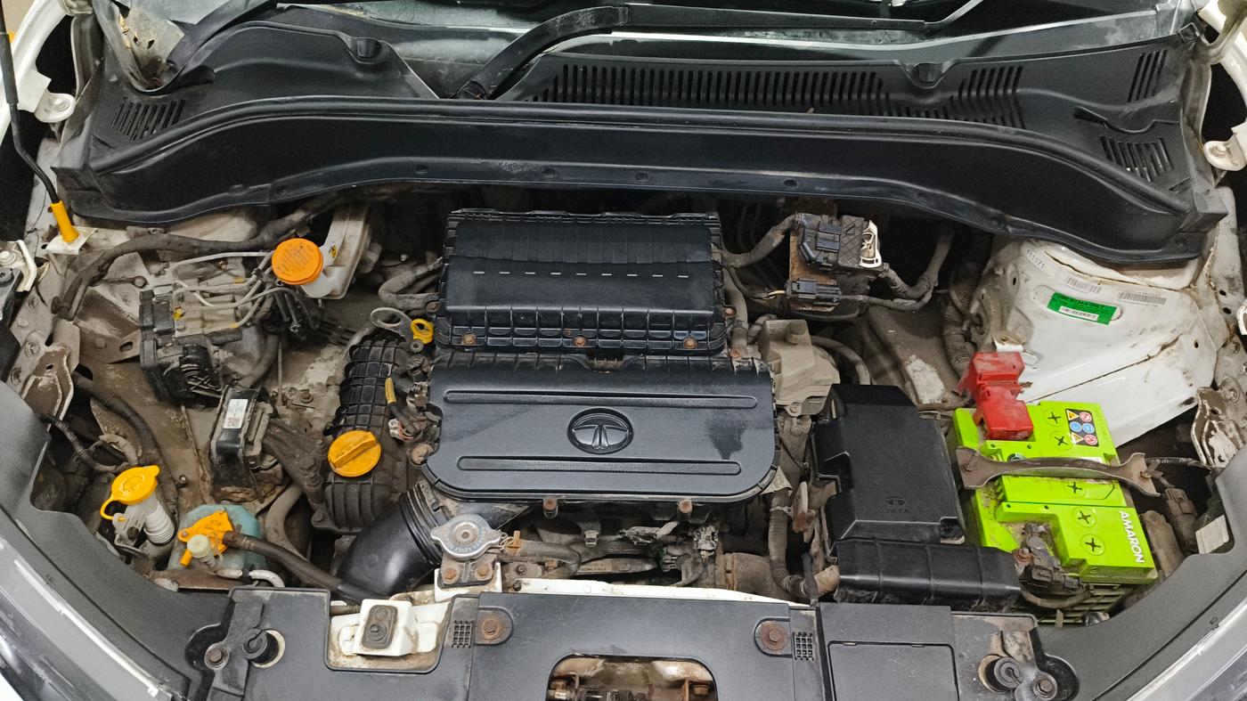 2021 Tata PUNCH ADVENTURE AMT, Petrol, Automatic, 31,193 km, Engine View