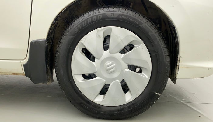 2018 Maruti Celerio ZXI, CNG, Manual, 111 km, Right Front Wheel