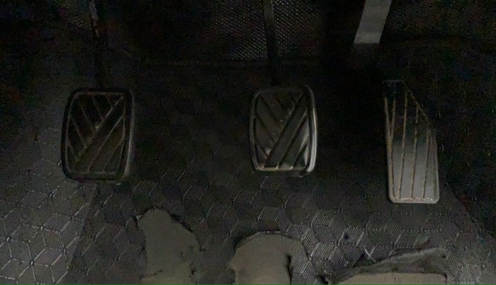 2018 Maruti Celerio ZXI, CNG, Manual, 111 km, Pedals