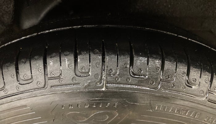 2013 Hyundai i10 SPORTZ 1.2 AT, Petrol, Automatic, 68,947 km, Left Rear Tyre Tread